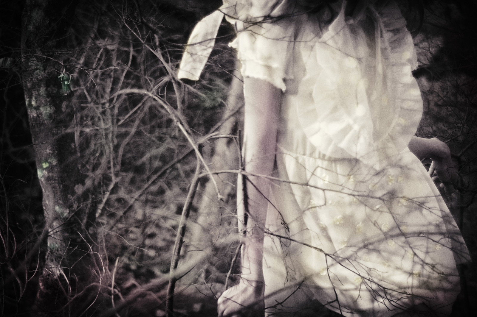 Lost in the bush - two, mid shot detail - Fashion Photography on Location by Kent Johnson, Alice's Dreamtime, The Dream.