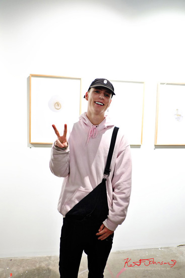 Street Fashion Sydney, fashion on the streets and in the art galleries of Sydney.