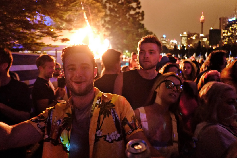 Festival style, Harbour Life summer music festival - Night - social, photography by Kent Johnson.