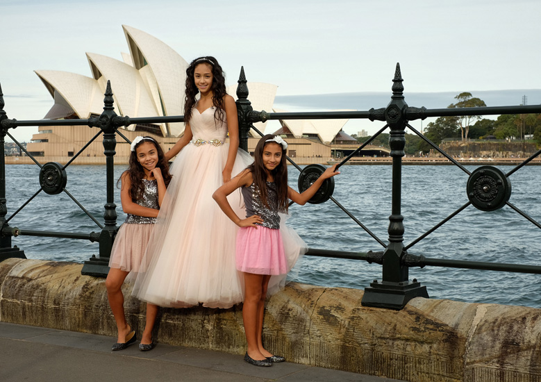 Sisters together, visiting form Mexico for a Special XV portrait with the Sydney Opera House and the beautiful Sydney Harbour as a background.